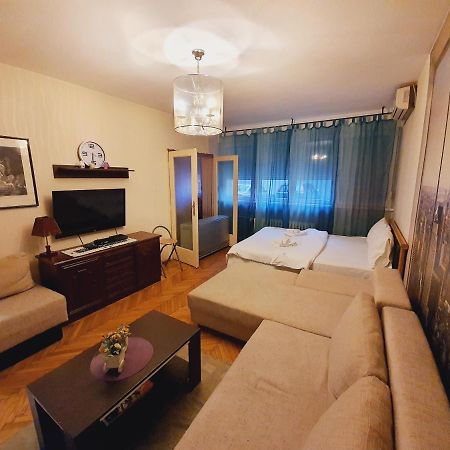 Central Park Studio Apartman Belgrád Kültér fotó
